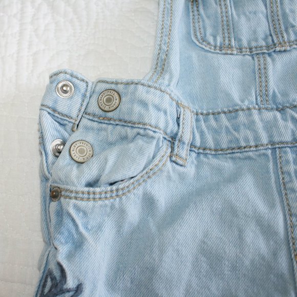 2/$20 Zara baby girl jean overall shorts 9 months - Picture 15 of 16